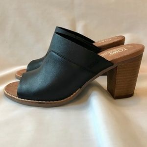 TOMS Black Leather Women’s Majorca Mule Sandals
